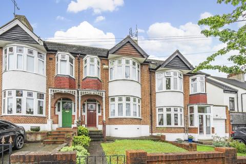 3 bedroom terraced house for sale, Chelsworth Drive, Plumstead