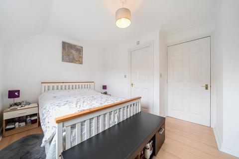 2 bedroom apartment for sale, Hubbards Close, Uxbridge, Middlesex