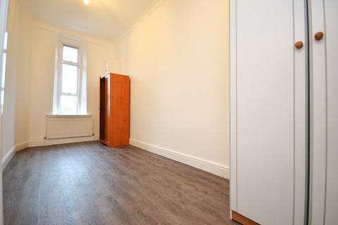 1 bedroom flat to rent, Goldhawk Road, London W12