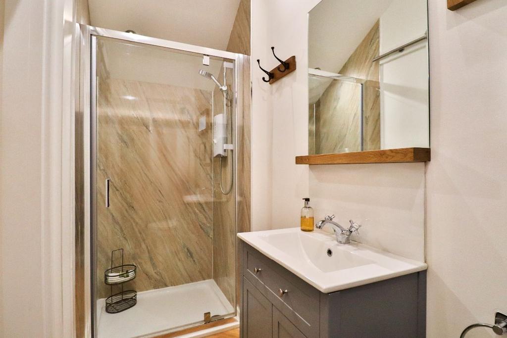 En-suite 1