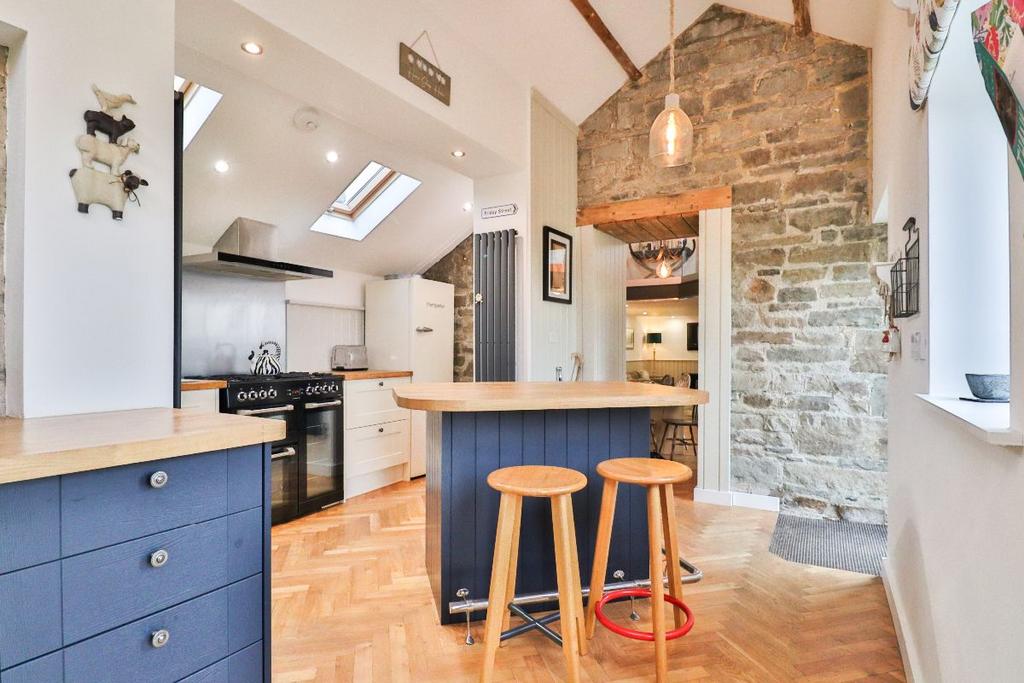 Kitchen III