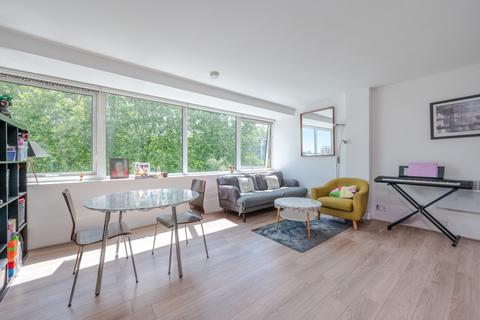 2 bedroom flat to rent, Aragon Tower, George Beard Road, London, SE8