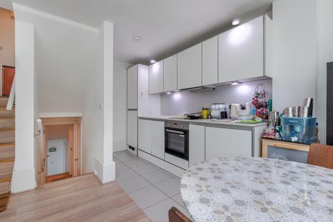 2 bedroom flat to rent, Aragon Tower, George Beard Road, London, SE8