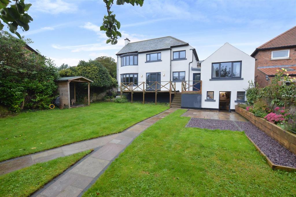 Thornborough Close, Moor Road, Leyburn 4 bed detached house for sale