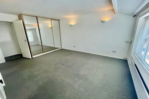 12 Epsom Close, West Malling, ME19 6NX