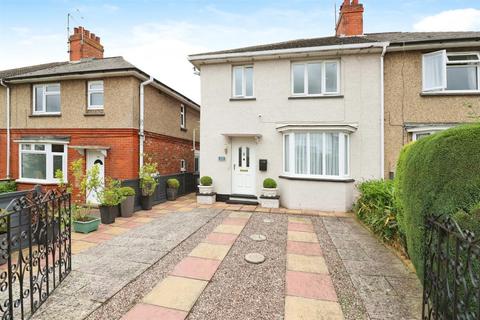 3 bedroom semi-detached house for sale, Irchester Road, Rushden NN10