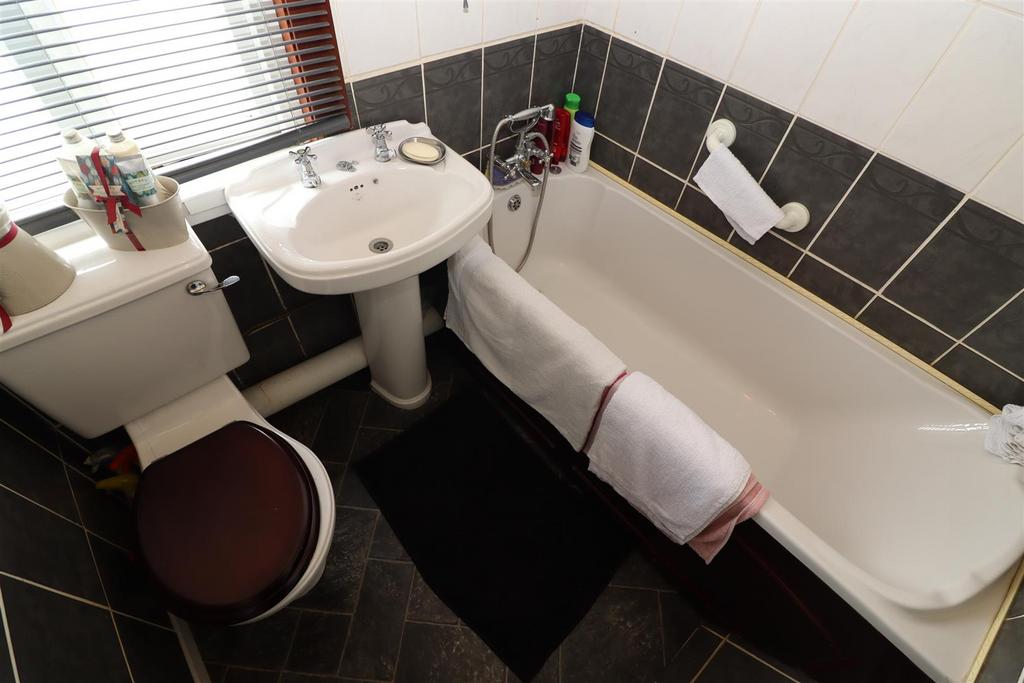 Bathroom / WC