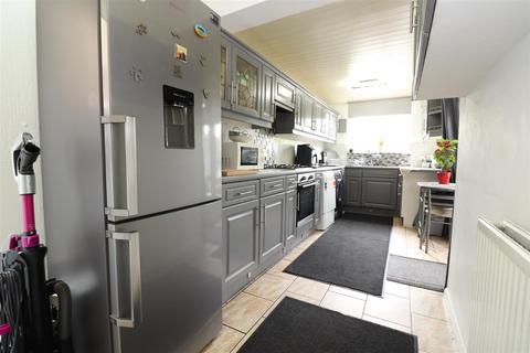 53 Irchester Road, Rushden, NN10 9XG