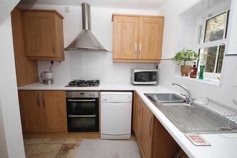 3 bedroom terraced house for sale, Highfield Road, Idle, Bradford