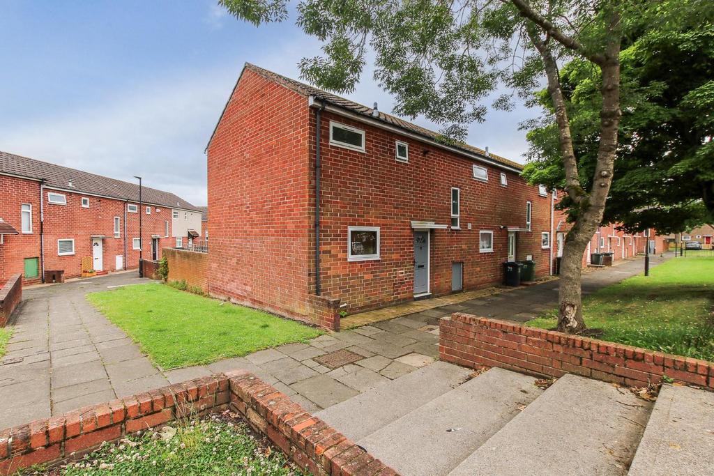 Garth Twentytwo, Killingworth, NE12 2 bed terraced house for sale £