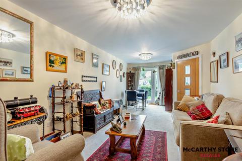 1 bedroom apartment for sale, Roslyn Court, Lisle Lane, Ely, Cambridgeshire, CB7 4FA