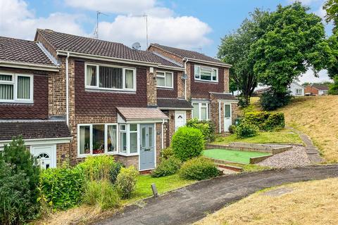 42 Crane Close, Warwick, CV34 5HB
