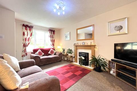 42 Crane Close, Warwick, CV34 5HB