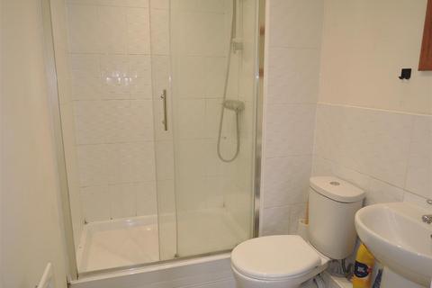 2 bedroom flat for sale, Circular Road South, Colchester