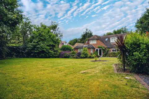 4 bedroom detached bungalow for sale, Sandyhurst Lane,