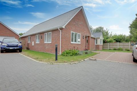 3 bedroom detached bungalow for sale, Orchard Crescent, Kirby Cross CO13