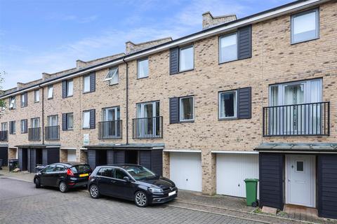 3 bedroom terraced house for sale, Alice Bell Close, Cambridge CB4