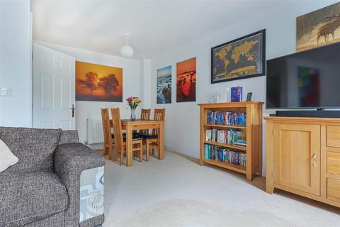 3 bedroom terraced house for sale, Alice Bell Close, Cambridge CB4