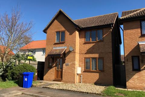 3 bedroom detached house to rent, The Mallards, Lakenheath IP27