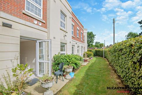 2 bedroom apartment for sale, Weighbridge Court, High Street, Ongar, Essex, CM5 9FD