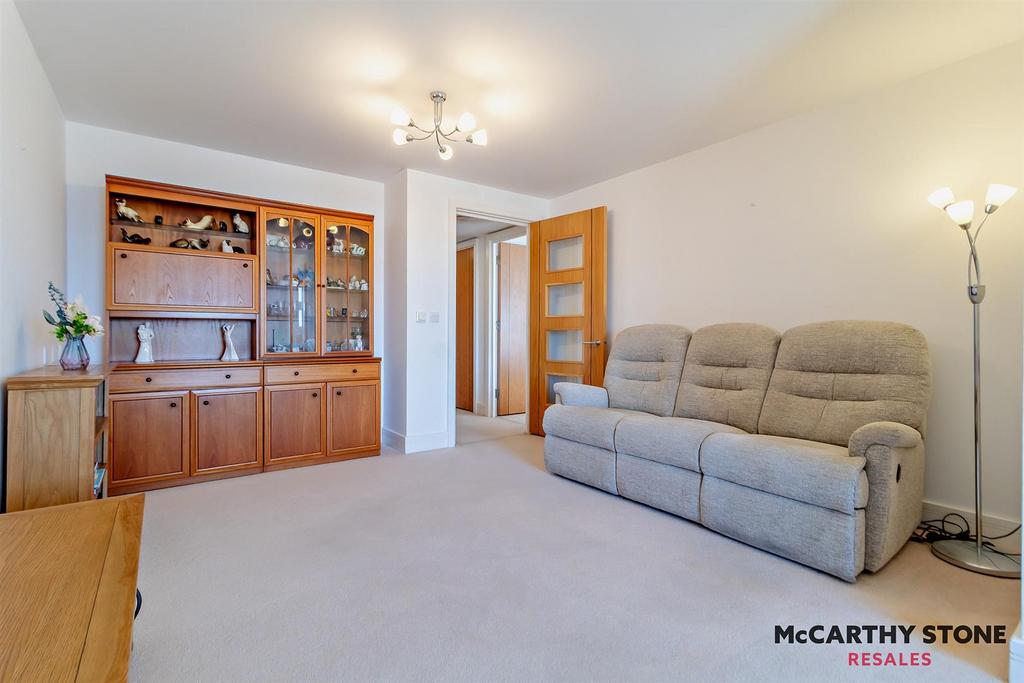 8609731-interior02-800.jpg