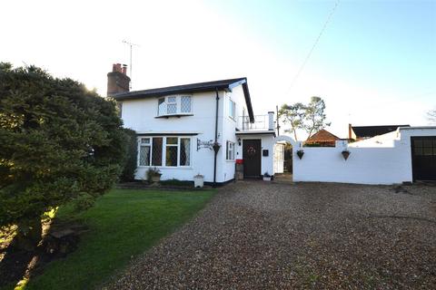 3 bedroom cottage for sale, Hazeley Lea, Hartley Wintney RG27