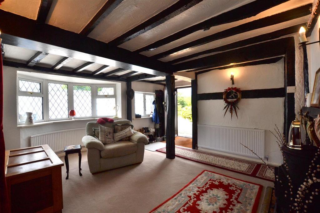 Sitting Room.JPG