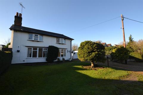 3 bedroom cottage for sale, Hazeley Lea, Hartley Wintney RG27