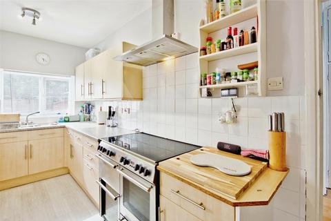 3 bedroom semi-detached house for sale, Westcliff Park Drive, Westcliff-On-Sea SS0