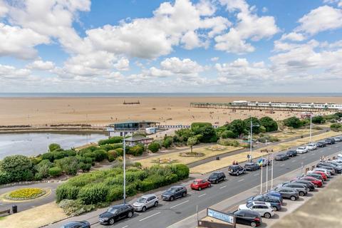 2 bedroom apartment for sale, Orchid Court, South Promenade, Lytham St. Annes