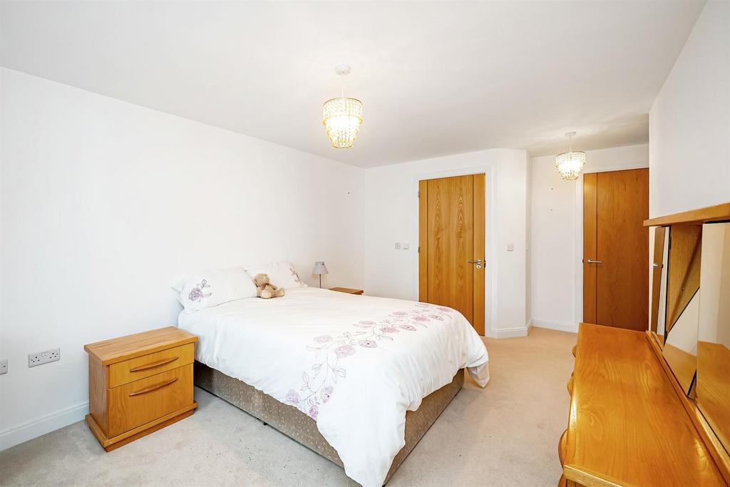 02-35cf JH- 18 Elgar Place-3 (1)-medium.jpg