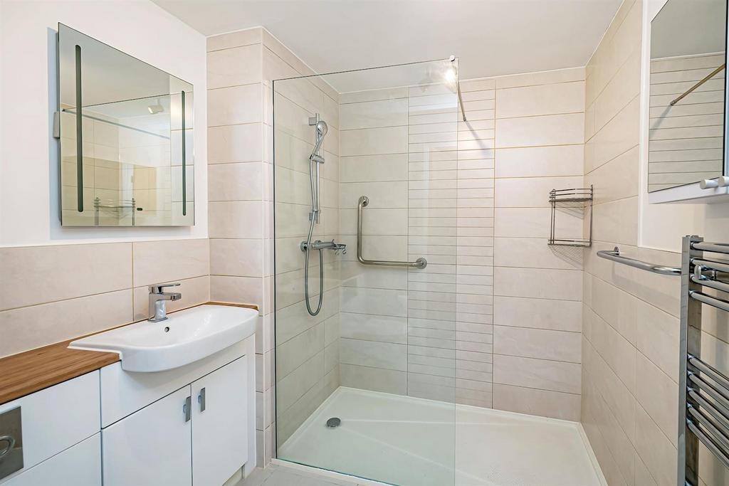 03-02c1 JH- 18 Elgar Place-4 (1)-medium.jpg