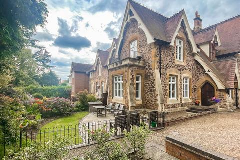 3 bedroom townhouse for sale, 12 Avenue Road, Great Malvern