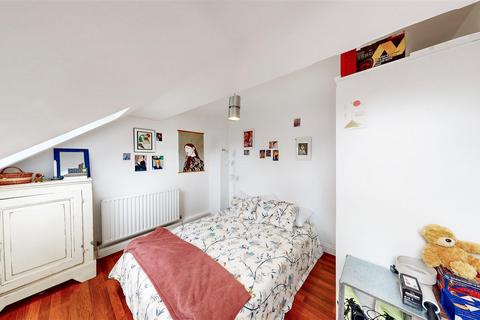 2 bedroom apartment for sale, Bethnal Green Road, London E2