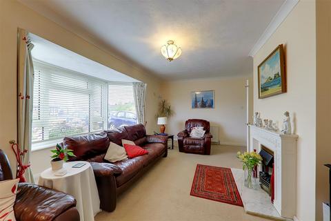 3 bedroom detached house for sale, Compton Avenue, Worthing BN12