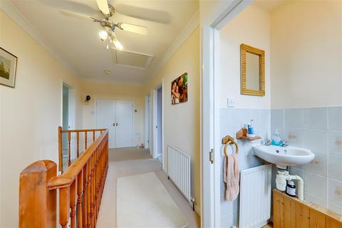 22 Compton Avenue, Goring By Sea, Worthing, BN12 4UJ
