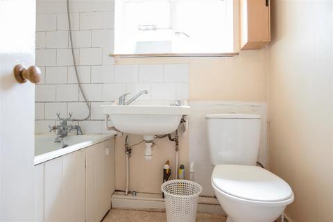 88 Albert Road, Wellingborough, NN8 1EW