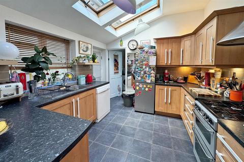 11 Birtley Road, Bramley, Guildford, GU5 0JQ