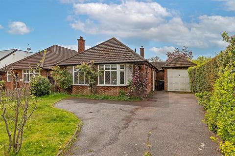 3 bedroom detached bungalow for sale, Midway, St. Albans