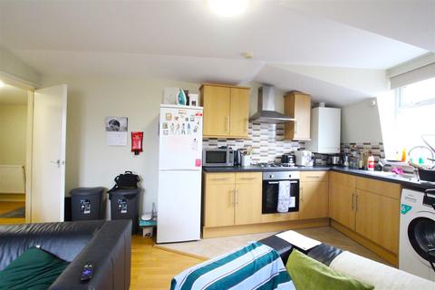 3 bedroom apartment to rent, 339 Mare Street, London E8