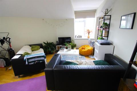 3 bedroom apartment to rent, 339 Mare Street, London E8