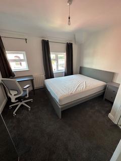 2 bedroom flat to rent, 2 Marsh Vale, Flat 3