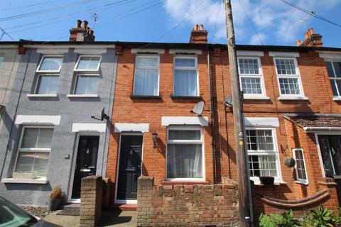 2 bedroom cottage to rent, North Road Avenue, Brentwood