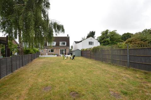 3 bedroom semi-detached house to rent, Church Road, Willington