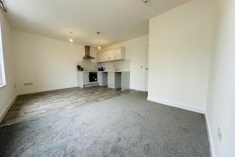 2 bedroom flat to rent, Angel Hill, Tiverton EX16