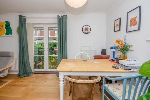 2 bedroom flat for sale, 9 Queens Road, Ashley Down, Bristol BS7 9HZ