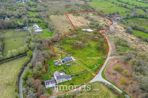 6 bedroom property with land for sale, Eglwyswrw, Crymych