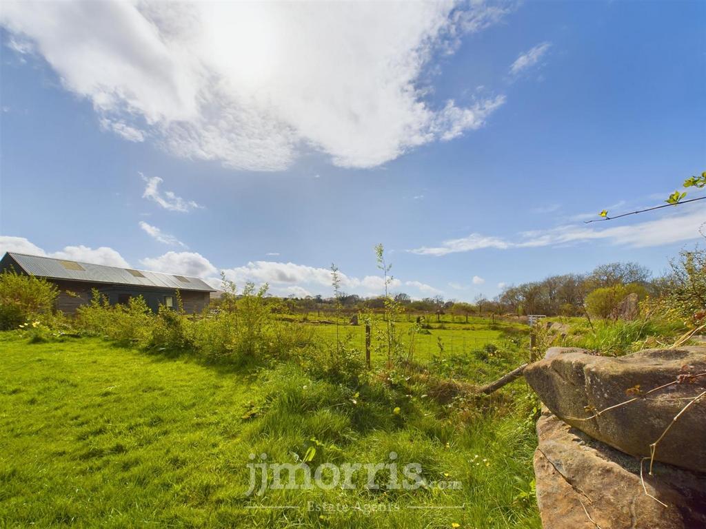 CAM03686 G0-PR0034-STILL002.jpg