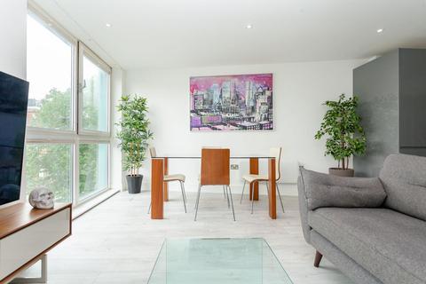 1 bedroom flat for sale, Drayton Park, London, N5