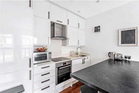 undefined, Minster Road, London